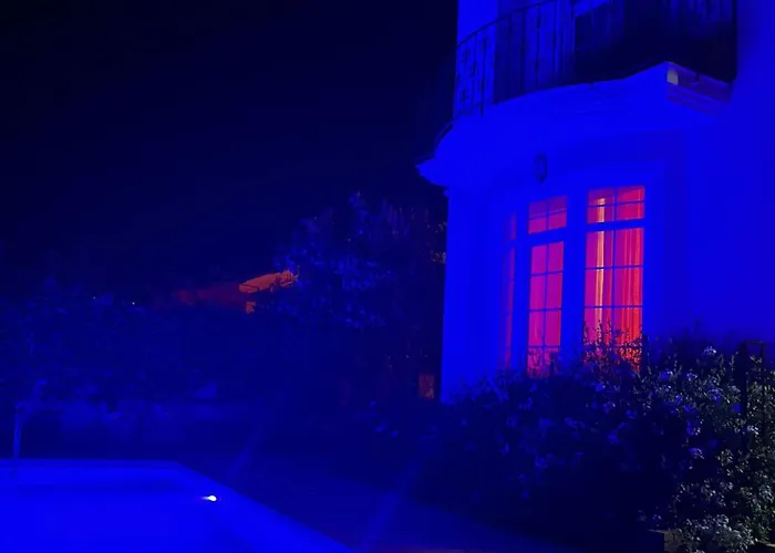 A Quiet, Peaceful Вилла *